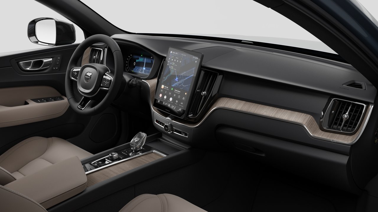 Volvo XC60 Plug-In Hybrid T8 AWD Core Dark Theme 2026-9