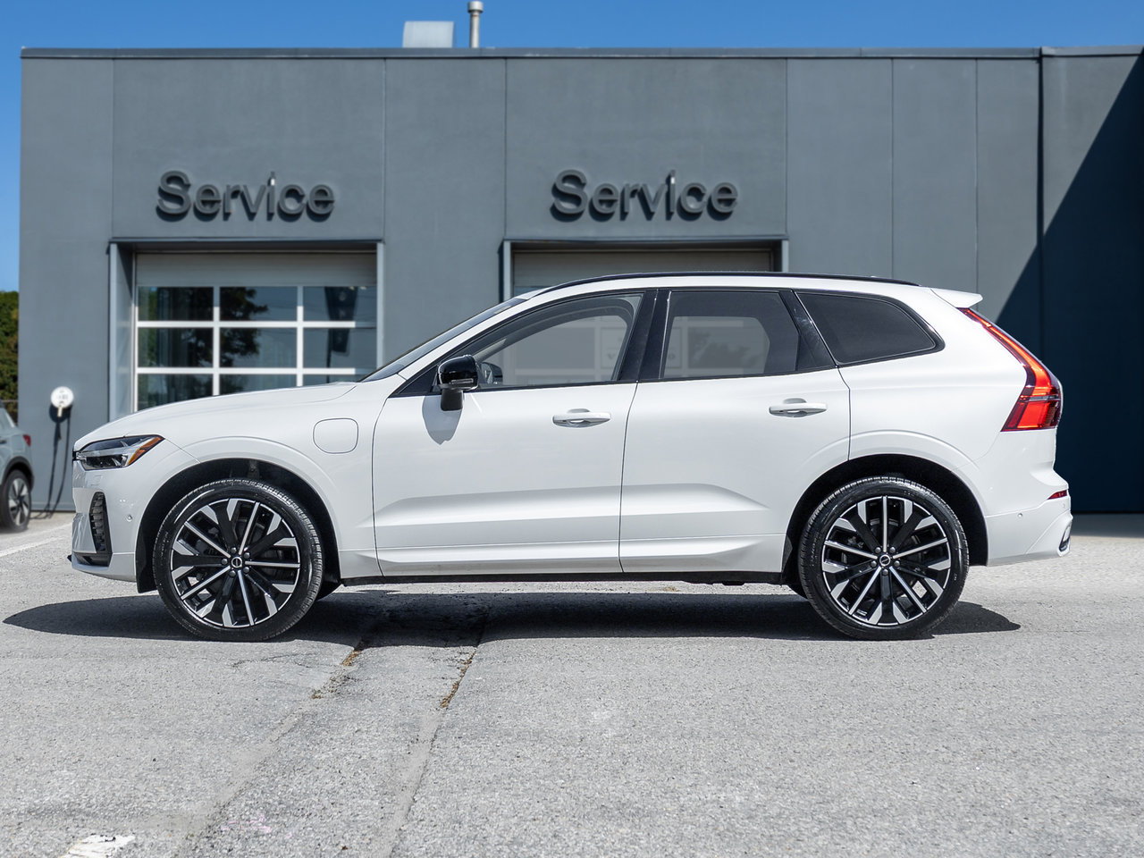 2026 Volvo XC60 Plug-In Hybrid T8 AWD ULTRA  21 ALLOY WHEELS  BOWER & WILKINS-2