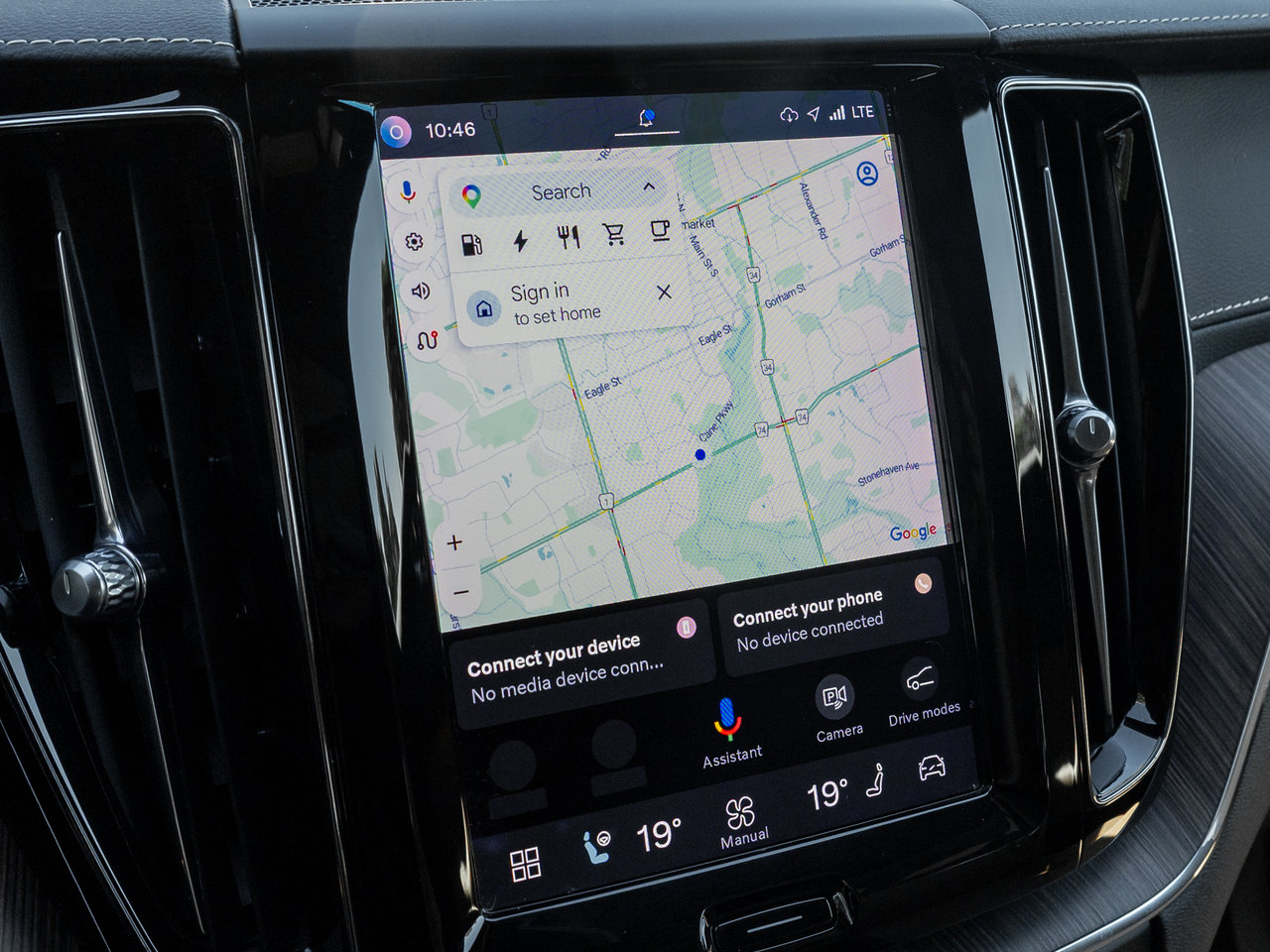 2022 Volvo XC60 Recharge T8 eAWD PHEV INSCRIPTION  B & WILKINS  HUD-12