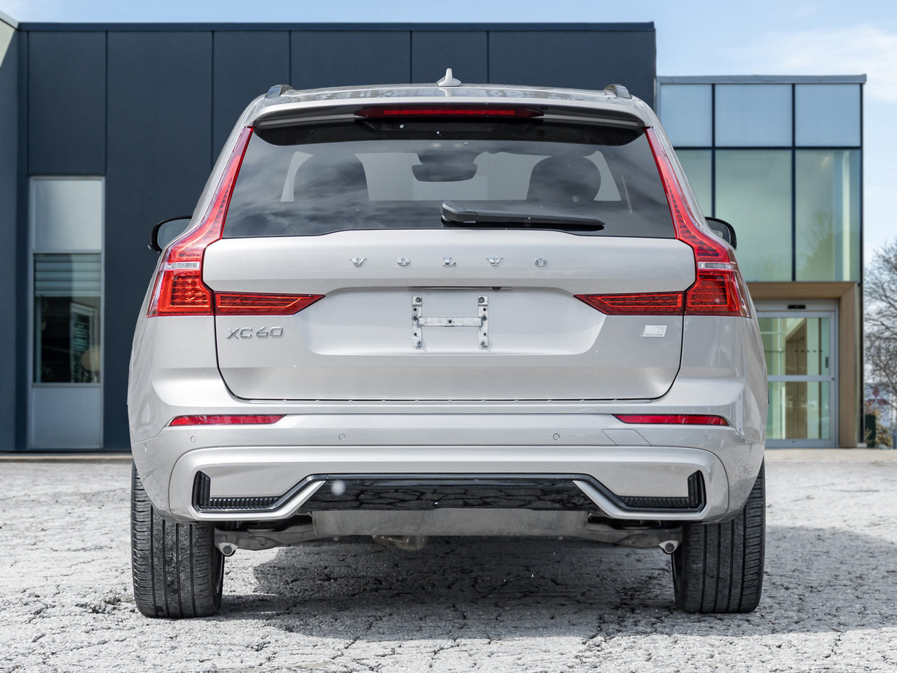 2024 Volvo XC60 Recharge T8 eAWD PHEV ULTIMATE  OFF LEASE  ONE OWNER  CPO-6