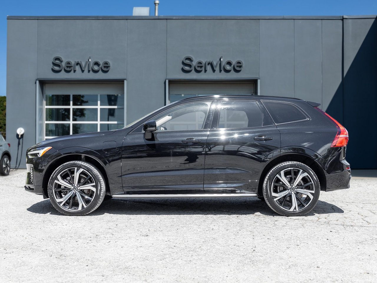2025 Volvo XC60 Recharge T8 AWD ULTRA LOW MILEAGE  21WHEELS  HARMAN KARDON-2