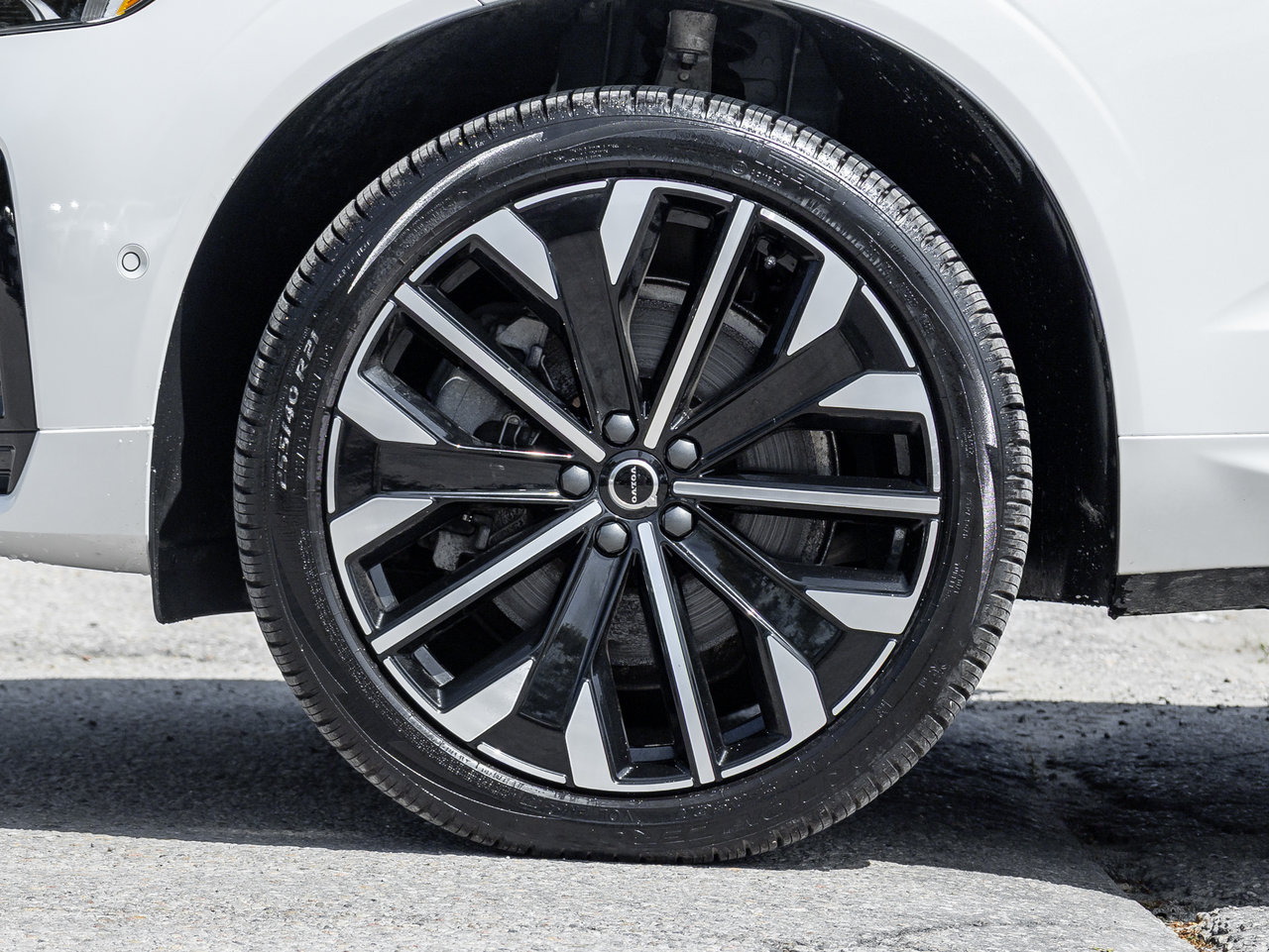 2026 Volvo XC60 Recharge T8 AWD ULTRA  PLUG-IN HYBRID  BOWERS & WILKINS-3