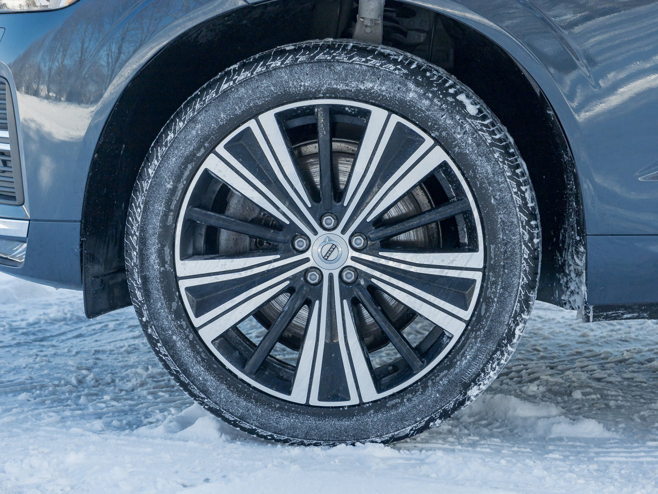 Volvo XC60 B6 AWD INSCRIPTION-BOWERS & WILKINS-CPO-OFF LEASE 2022-3