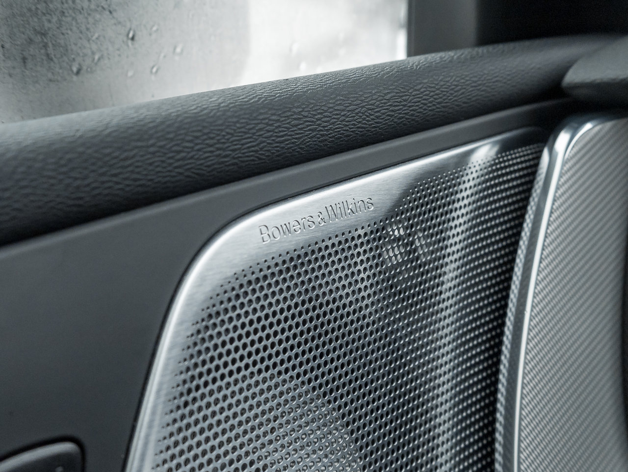 Volvo XC60 B6 AWD R-Design  BOWER & WILKINS  21 ALLOY WHEEL 2022-16