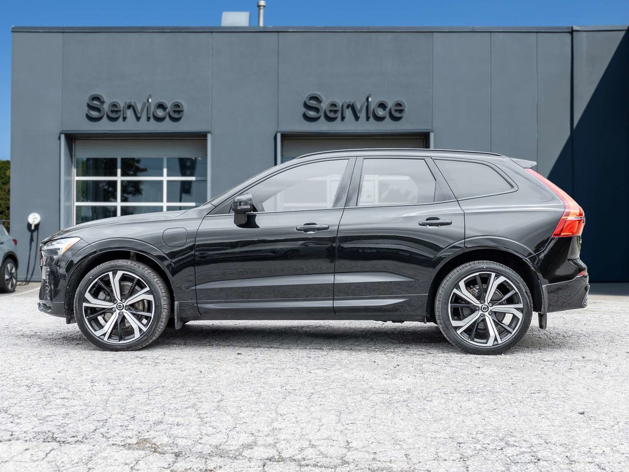 2022 Volvo XC60 R-Design-2