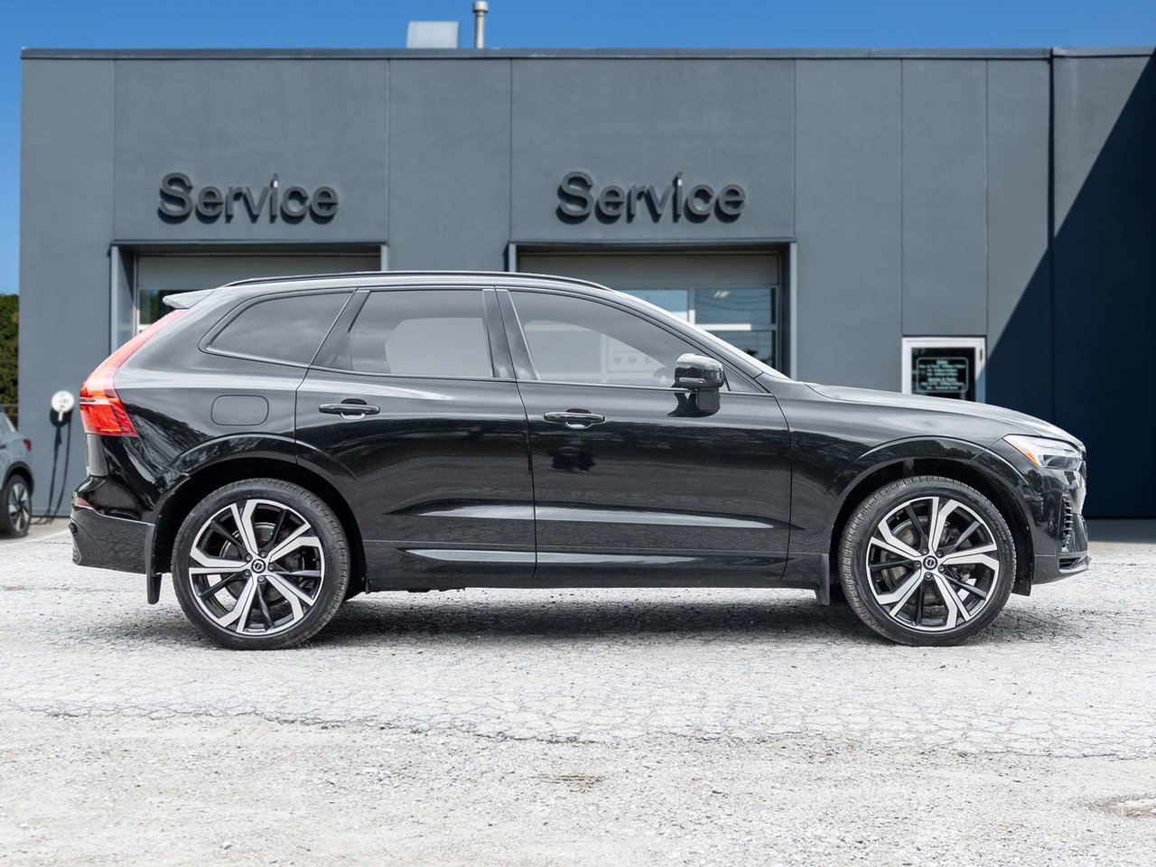 2022 Volvo XC60 R-Design-5