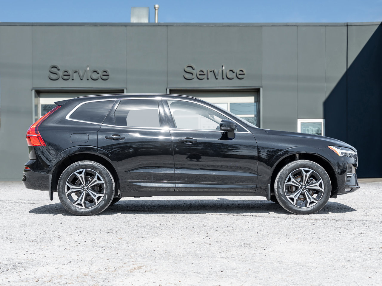 Volvo XC60 B5 AWD Momentum LOW KM  CPO FINANCE RATE fr 3.49%* 2022-4