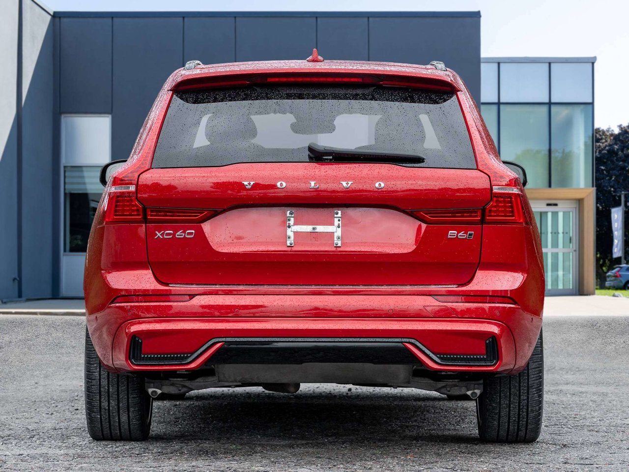 2022 Volvo XC60 R-Design-6