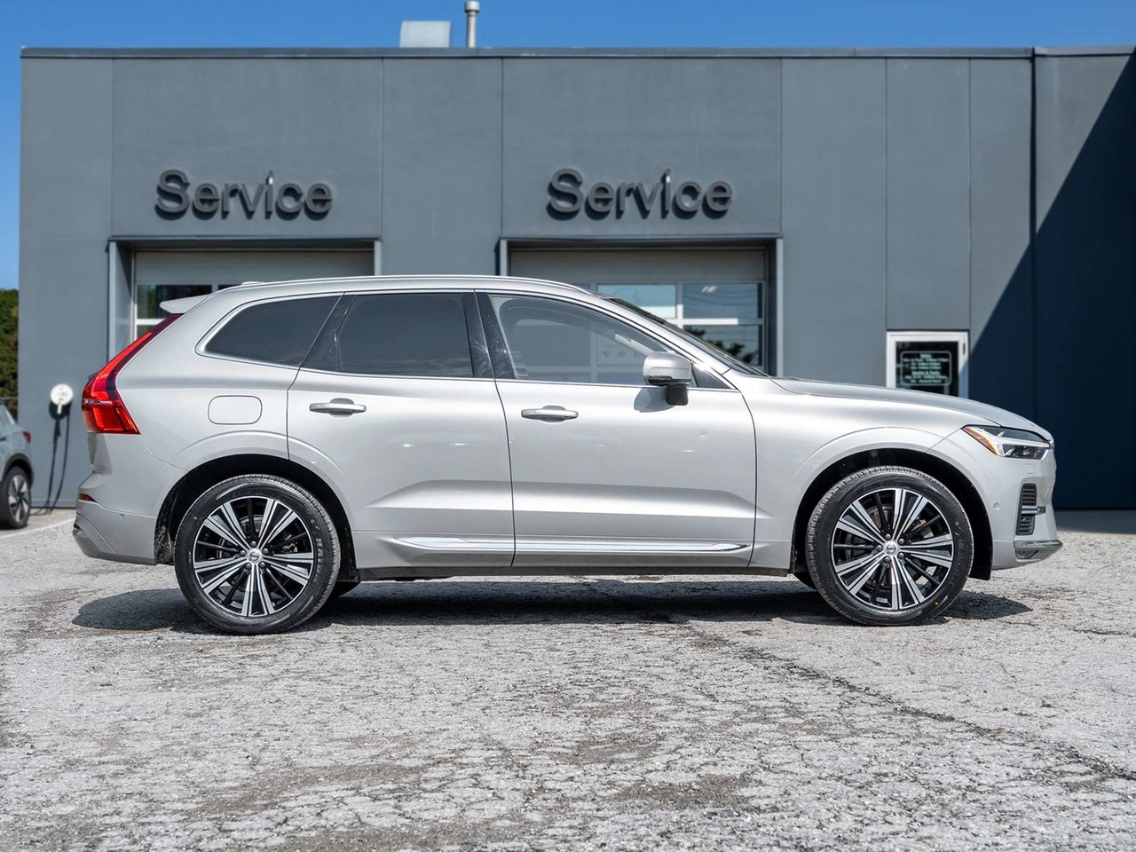 2023 Volvo XC60 Plus Bright Theme-4