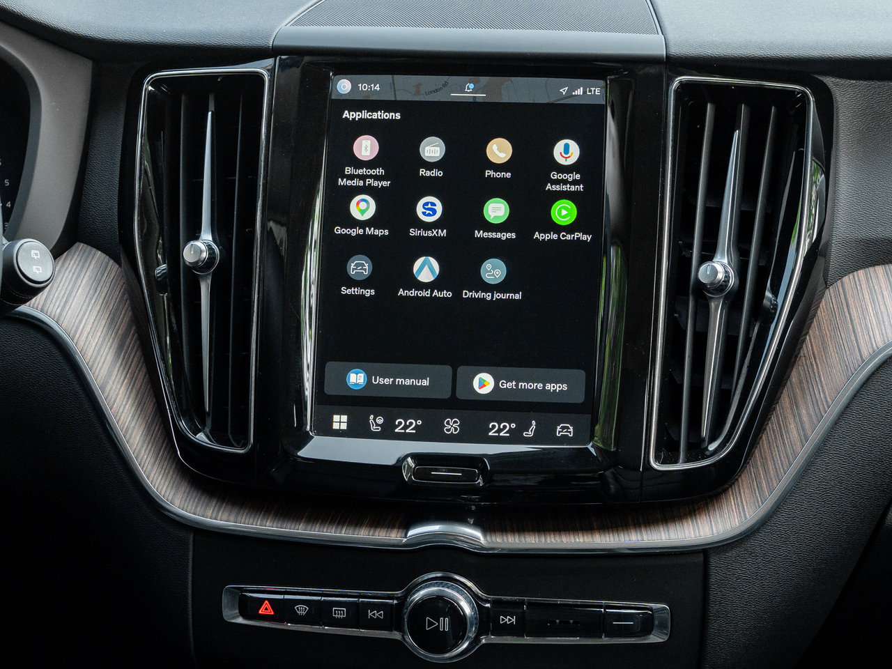2023 Volvo XC60 B6 AWD PLUS  OFF LEASE  ACCIDENTS FREE-24