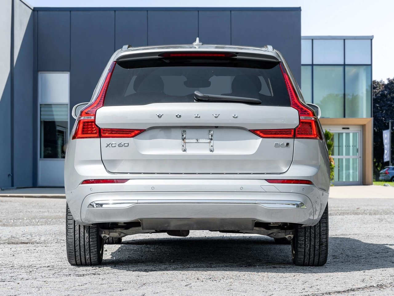 2023 Volvo XC60 Plus Bright Theme-5