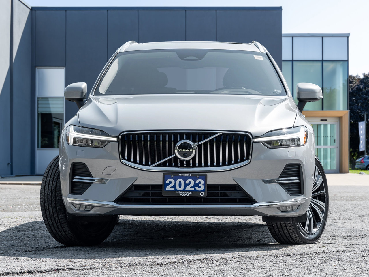 2023 Volvo XC60 B6 AWD PLUS  OFF LEASE  ACCIDENTS FREE-1