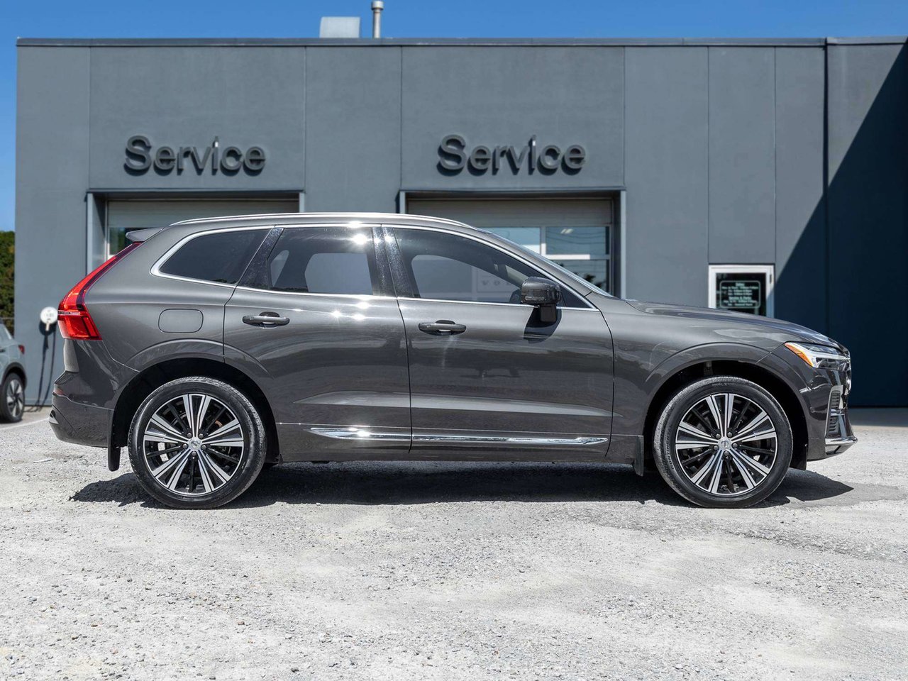 2023 Volvo XC60 Plus Bright Theme-4