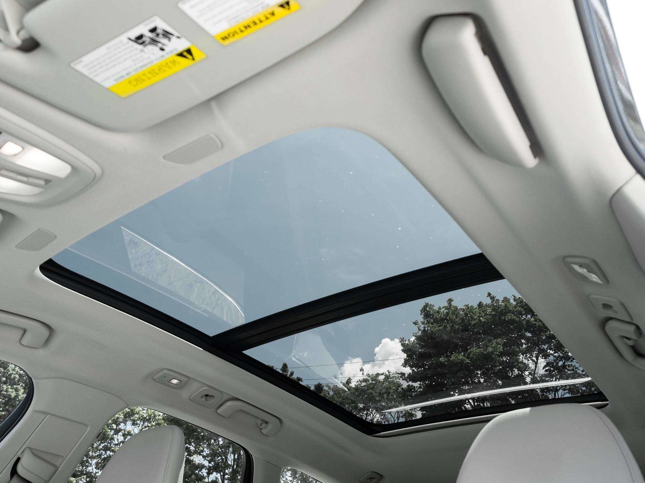 2023 Volvo XC60 Plus Bright Theme-15