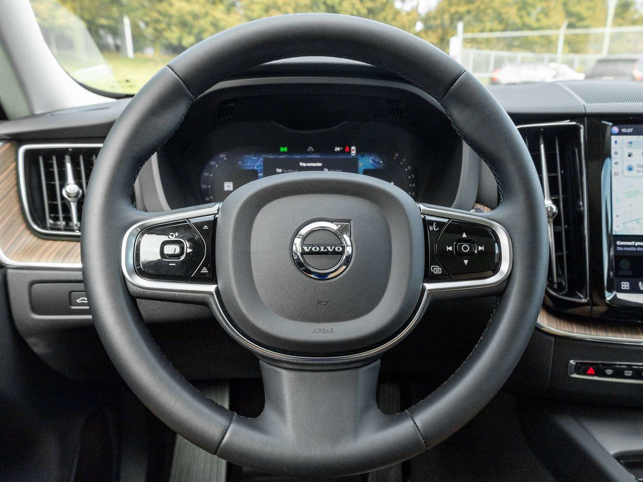Volvo XC60 PLUS DARK THEME^Harman Kardon^New Brakes 2023-7