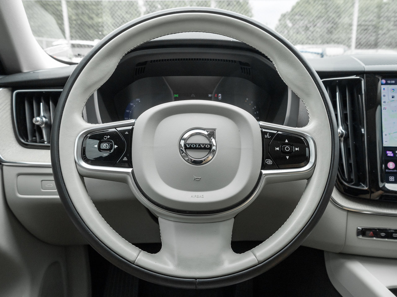 2024 Volvo XC60 B5 AWD PLUS  HARMAN KARDON  OFF LEASE  CPO  LOW KM-7