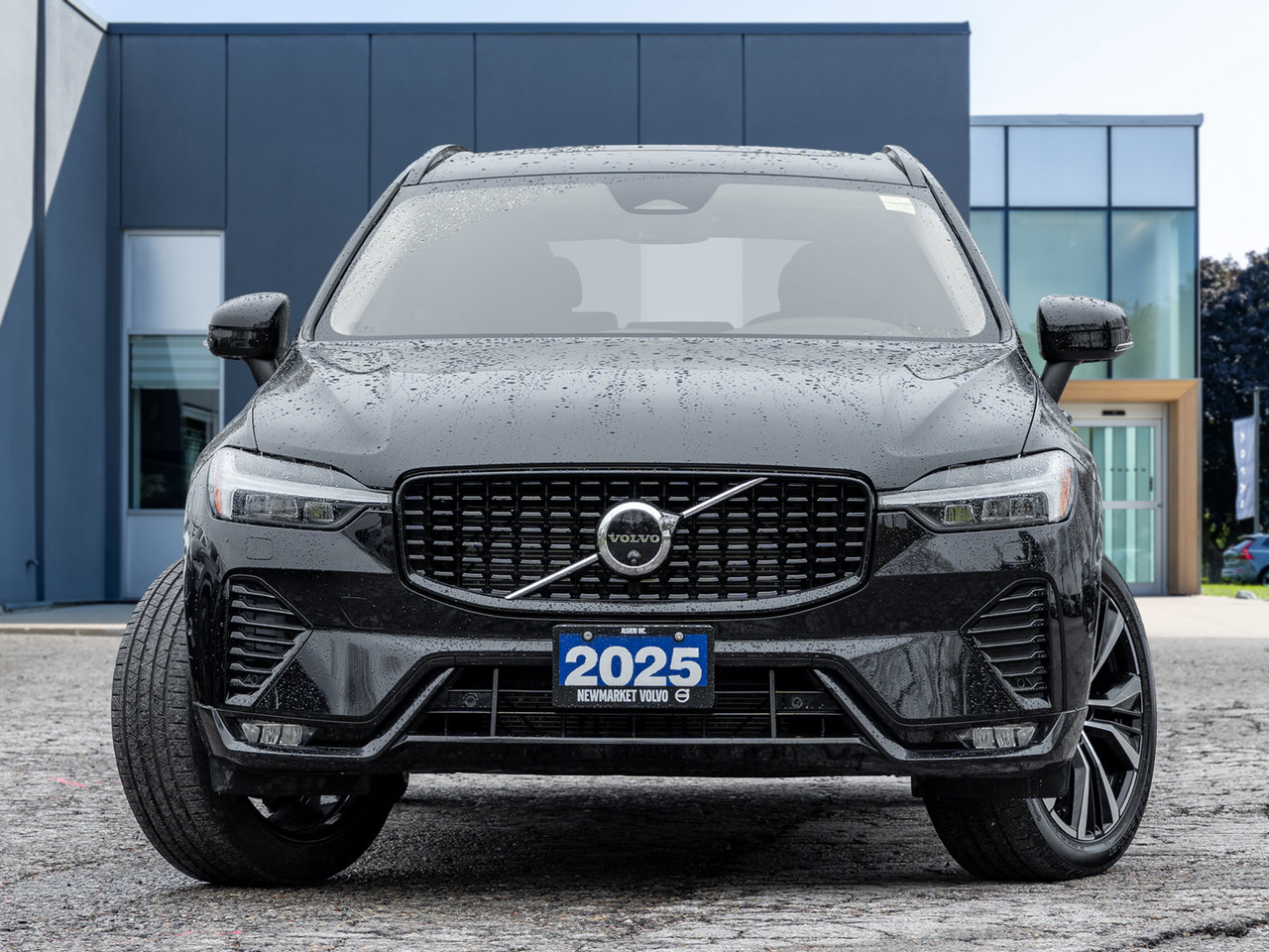 Volvo XC60 B5 AWD PLUS  HARMAN KARDON  20 ALLOY WHEEL  CPO 2025-1
