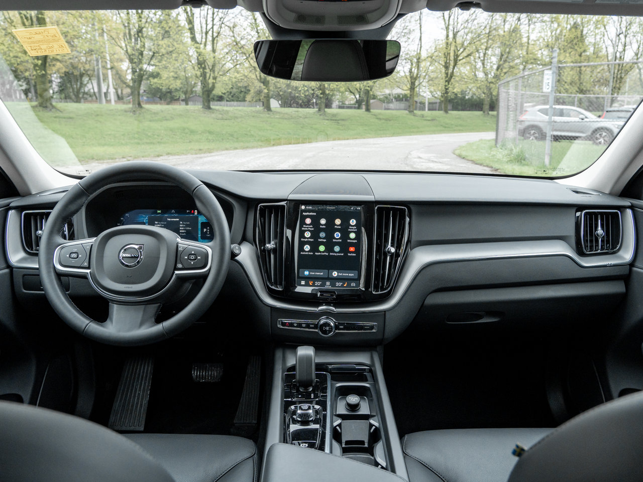 2025 Volvo XC60 B5 AWD Core  LIKE NEW  VOLVO CPO RATE FR 3.49%*-22