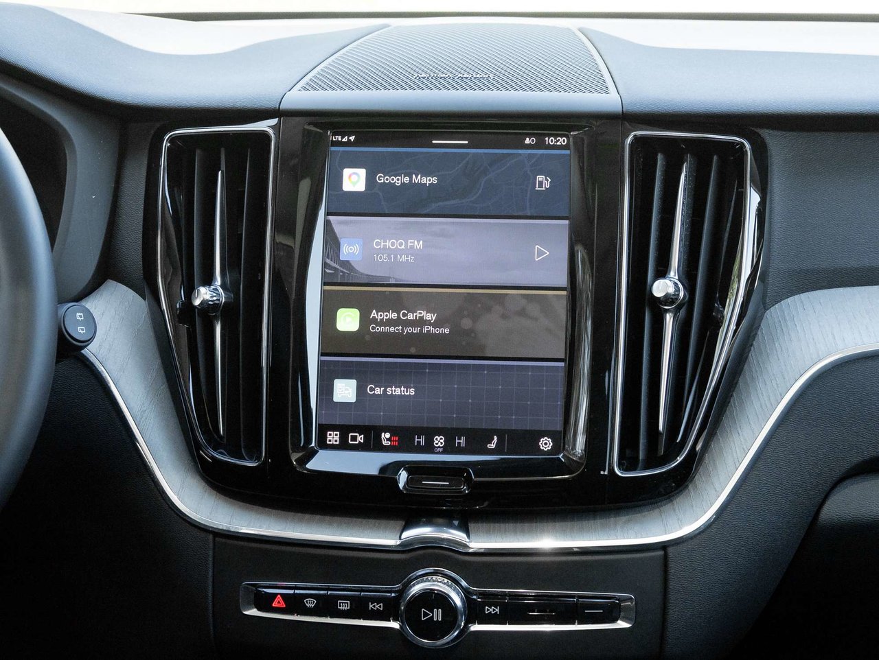 2025 Volvo XC60 Plus Dark Theme-27