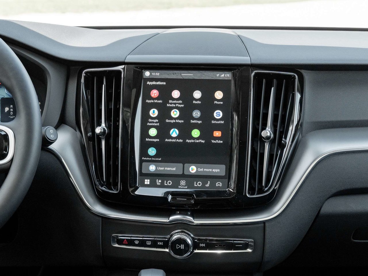 2025 Volvo XC60 Core Dark Theme-23