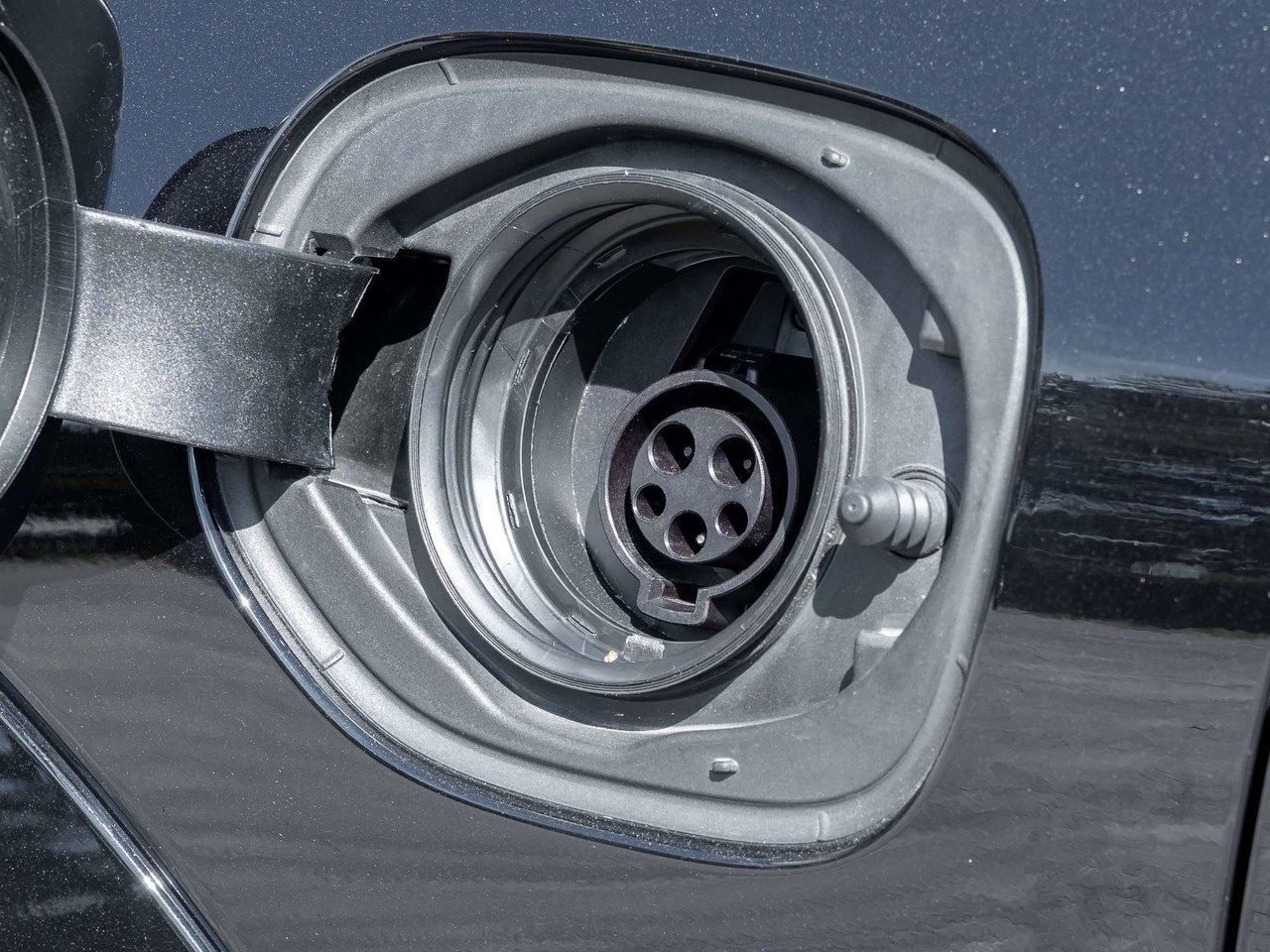 2026 Volvo XC60 POLESTAR ENGINEERED T8  BREMBO BRAKES  22 WHEELS-4