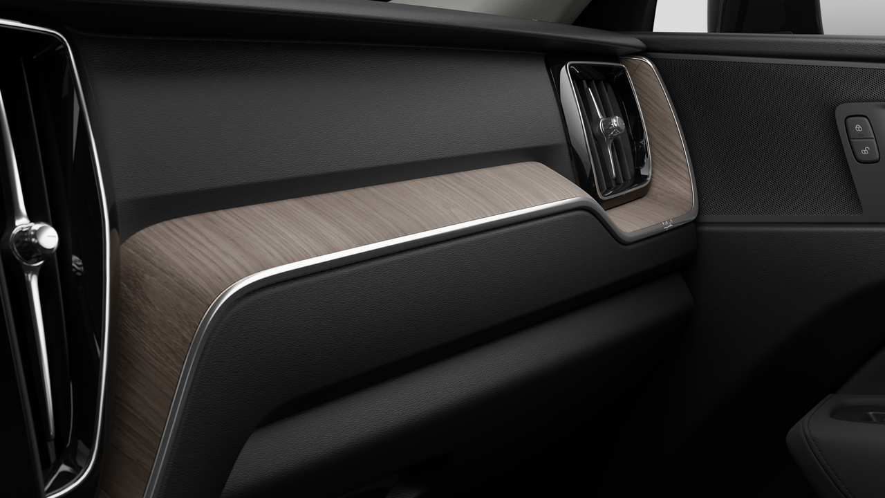 2027 Volvo XC60 B5 AWD Core Dark Theme-8