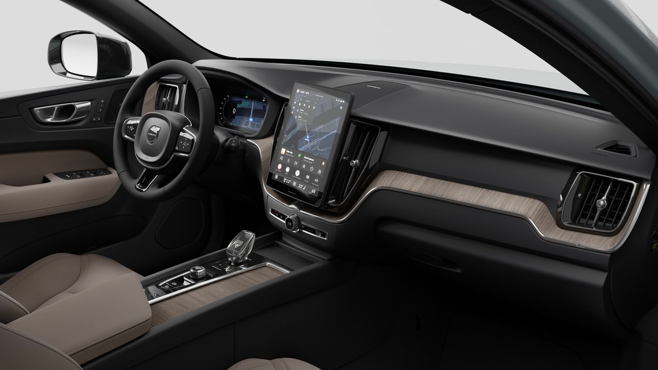 2027 Volvo XC60 B5 AWD Plus Dark Theme-9
