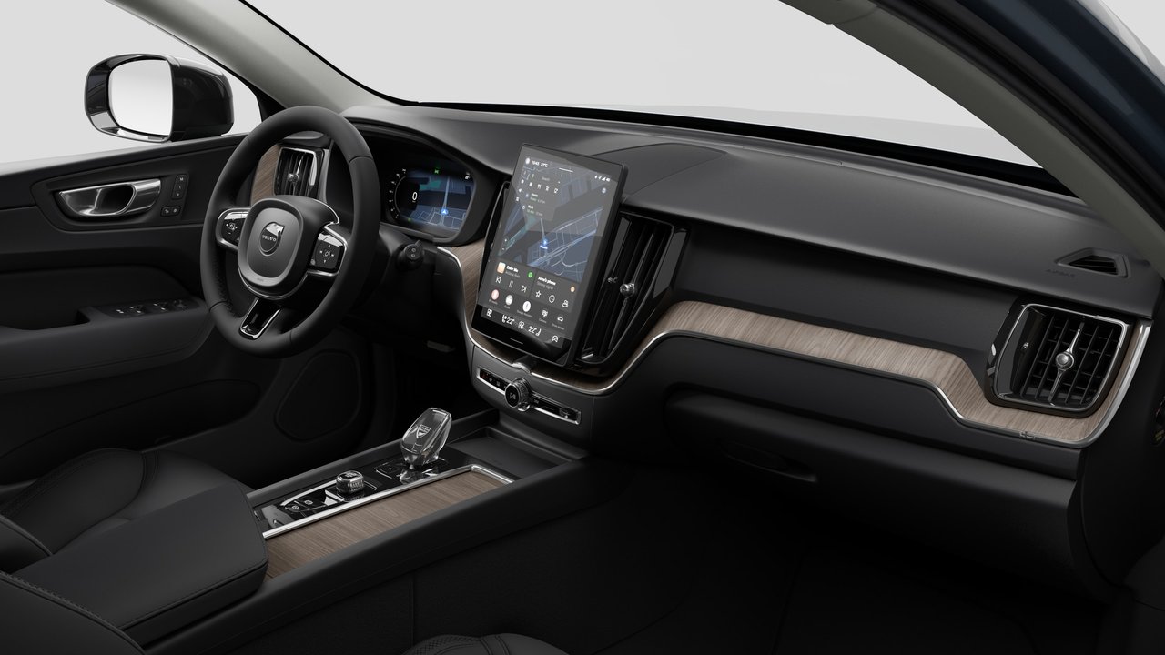 2027 Volvo XC60 B5 AWD Core Dark Theme-9