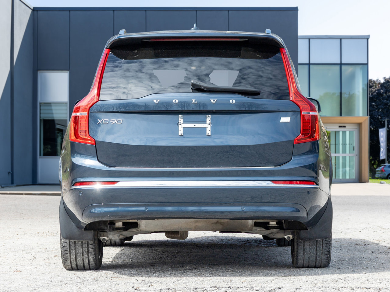 Volvo XC90 Hybrid T8 eAWD PLUG IN HYBRID PLUS 7-Seater OFF LEASE CPO 2024-5