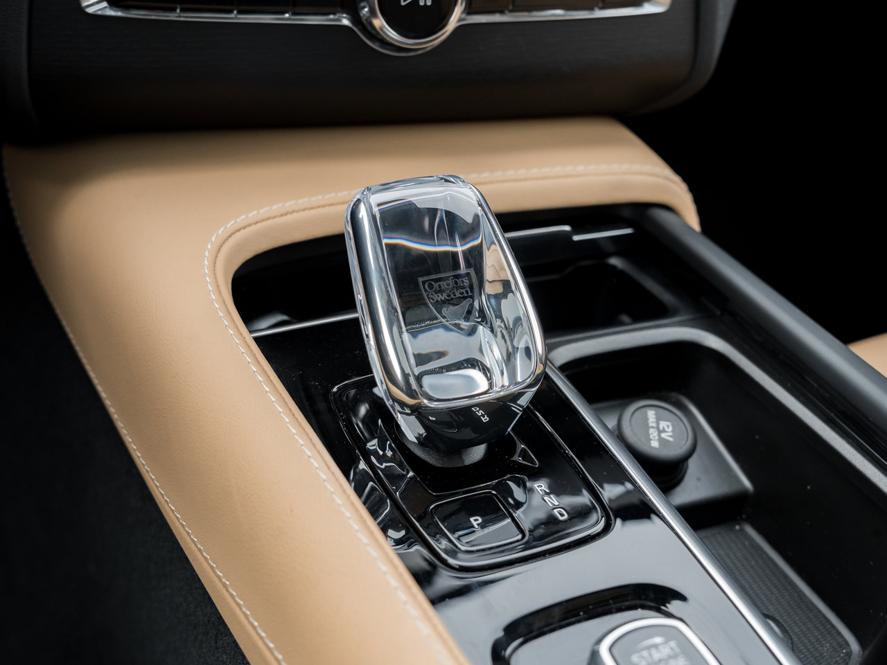 2024 Volvo XC90 Plug-In Hybrid T8 eAWD PHEV Ultimate 7-Seater  CPO RATE fr 3.49%*-17