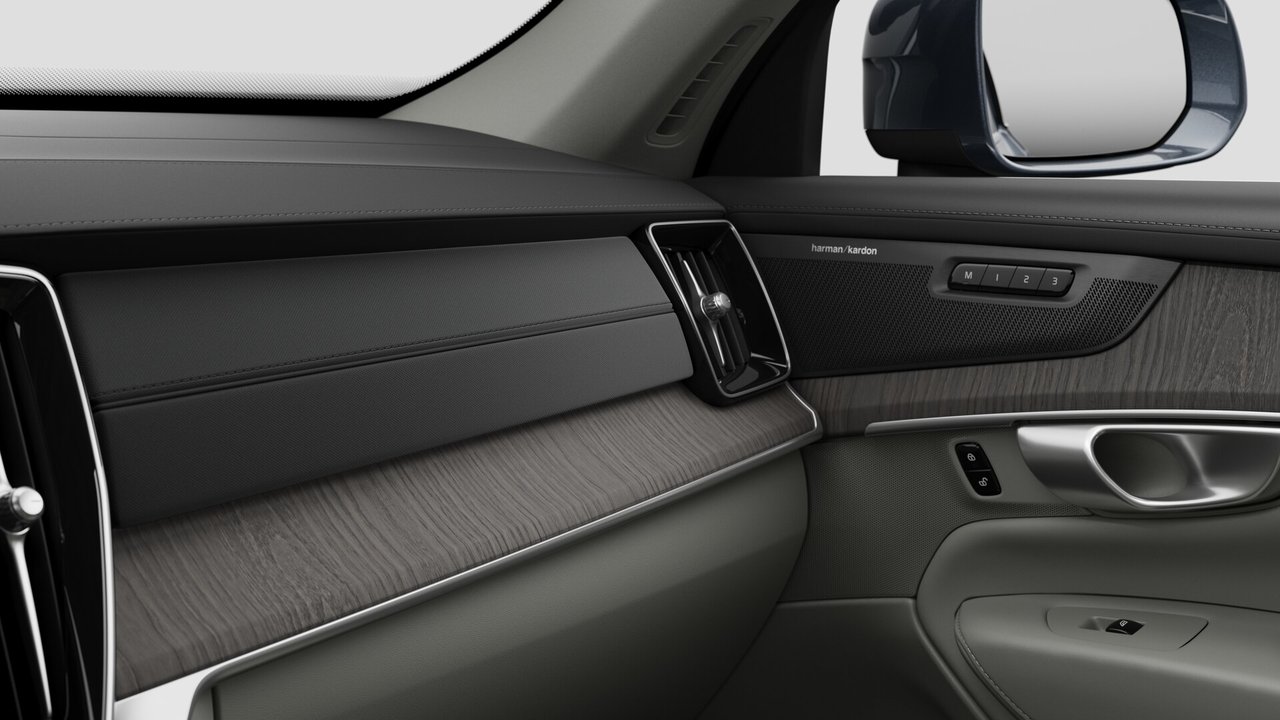 2026 Volvo XC90 Plug-In Hybrid T8 AWD Ultra Bright Theme 6-Seater-8