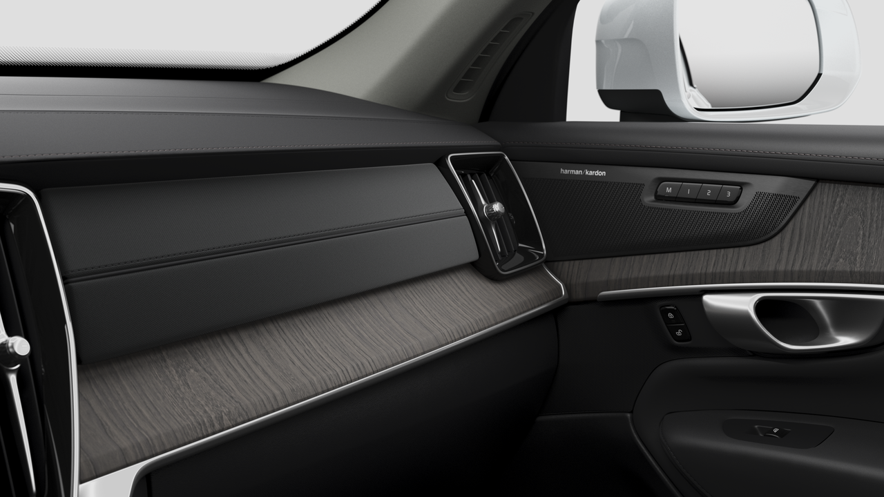 2026 Volvo XC90 Plug-In Hybrid T8 AWD Ultra Bright Theme 6-Seater-8