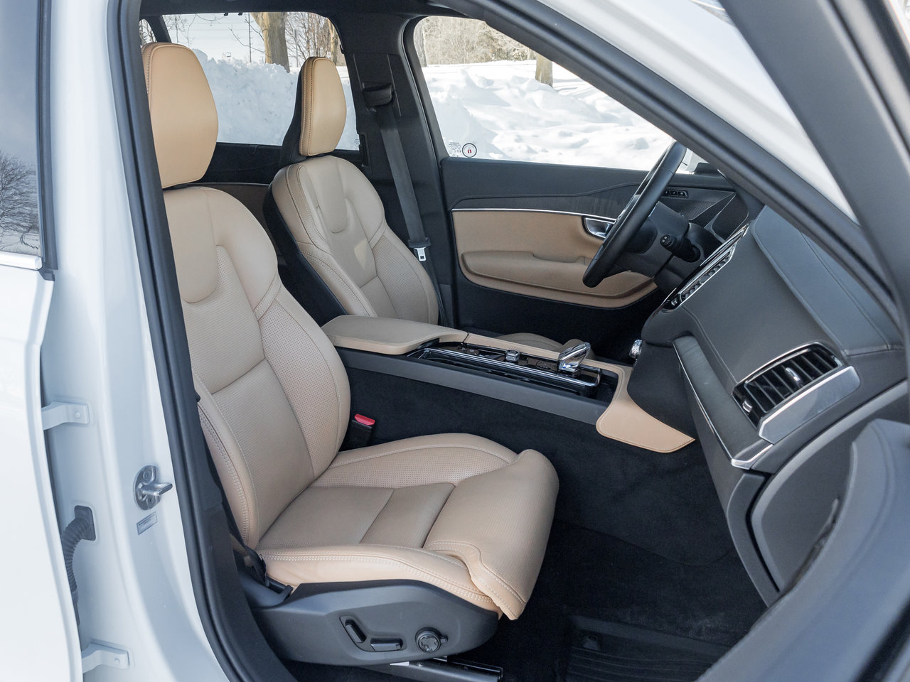 2024 Volvo XC90 Recharge T8 eAWD PHEV Ultimate 7-Seater TRADE IN  VOLVO CPO-23