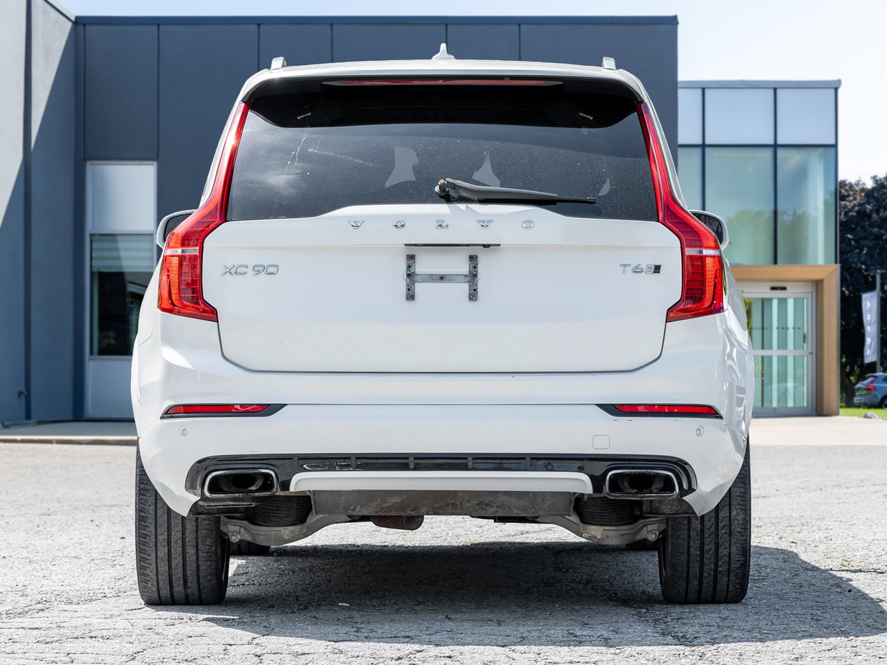 Volvo XC90 AWD T6 R-Design  7 SEATER  AS IS*  AS TRADED 2016-4