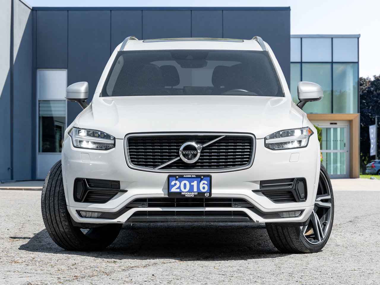 Volvo XC90 AWD T6 R-Design  7 SEATER  AS IS*  AS TRADED 2016-1