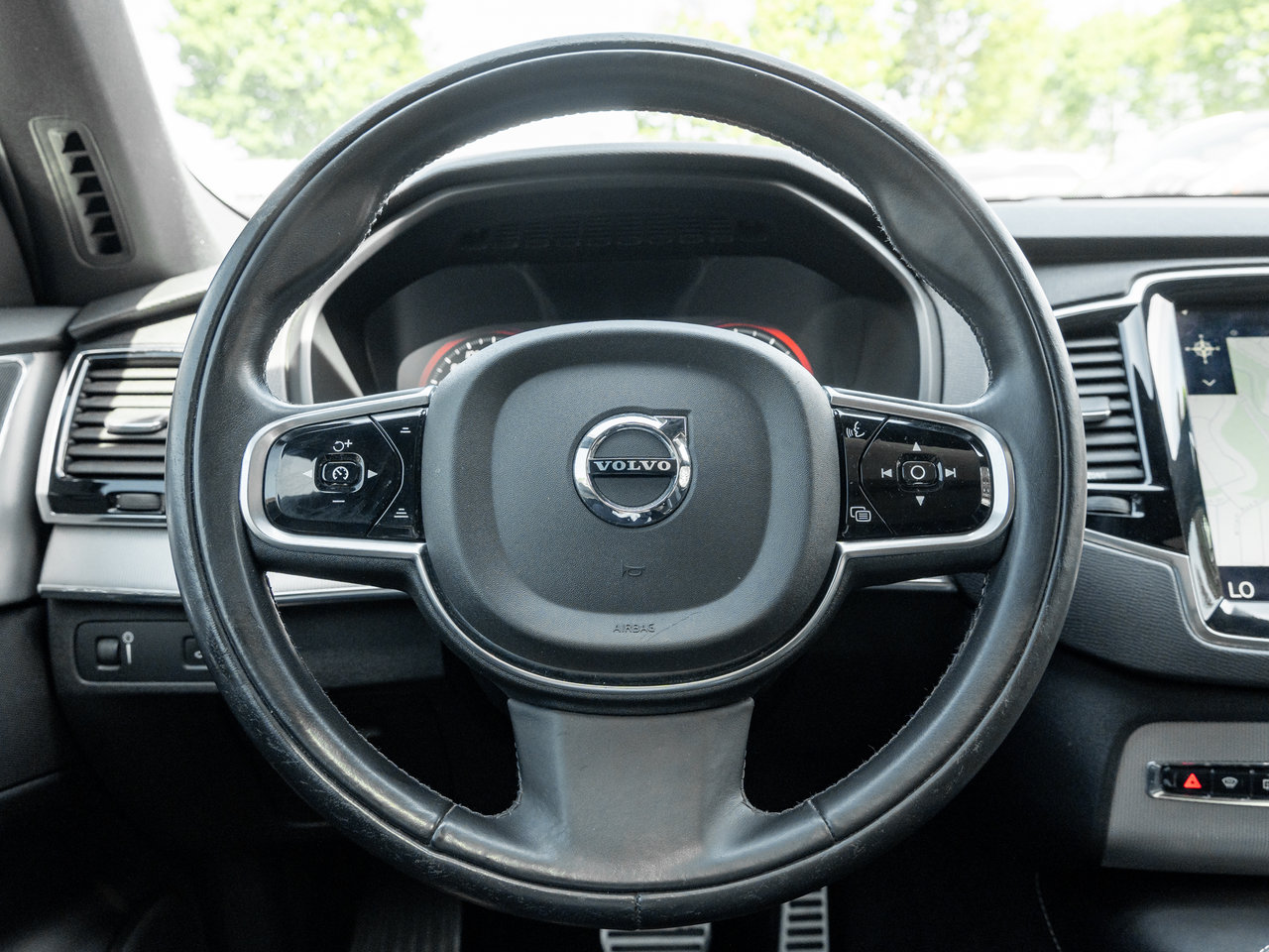 Volvo XC90 AWD T6 R-Design  7 SEATER  AS IS*  AS TRADED 2016-7