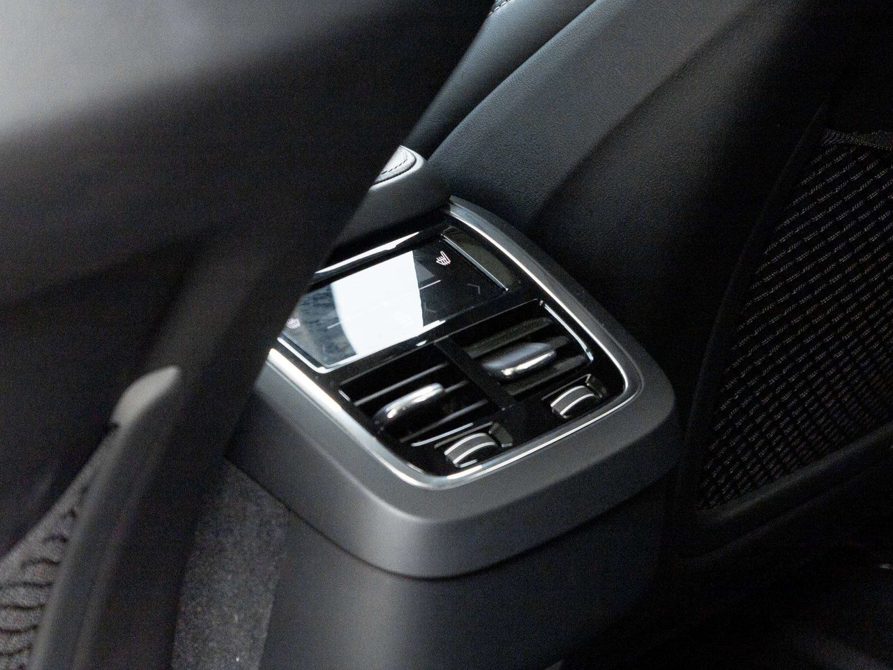 Volvo XC90 Inscription 2018-23