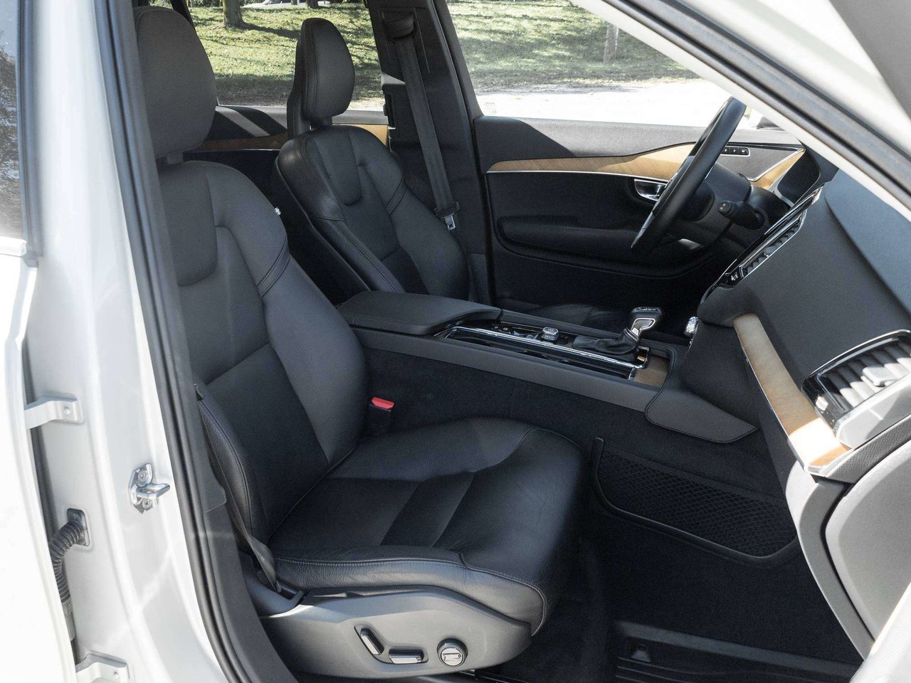 2020 Volvo XC90 MOMENTUM PLUS^Trade In^One Owner^6 Seater-22