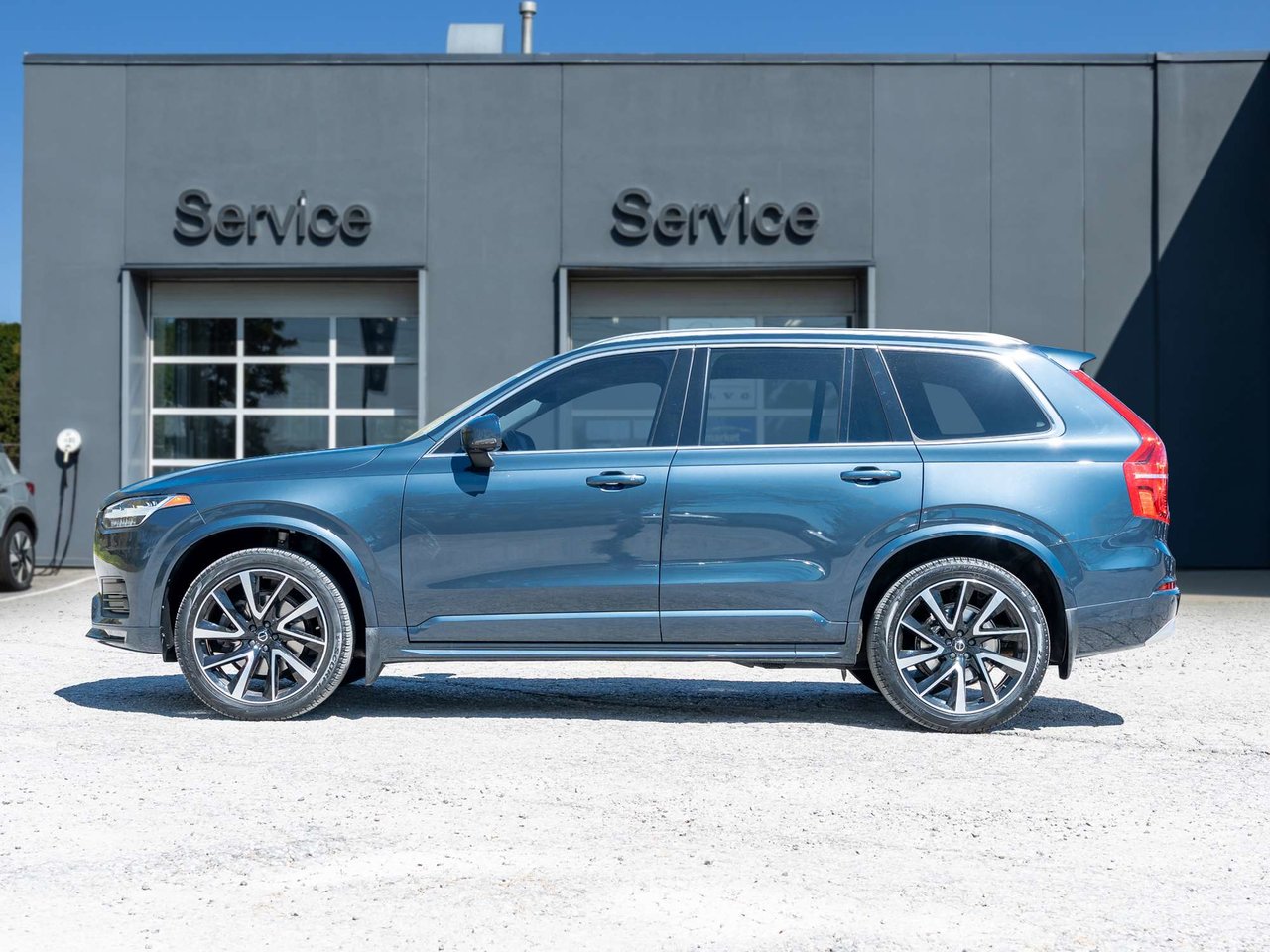 2022 Volvo XC90 T6 AWD Momentum 7 Seater  NEW BRAKES-2
