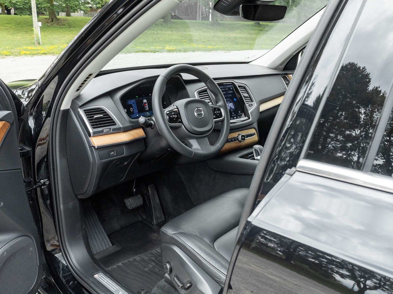 2023 Volvo XC90 Core-6