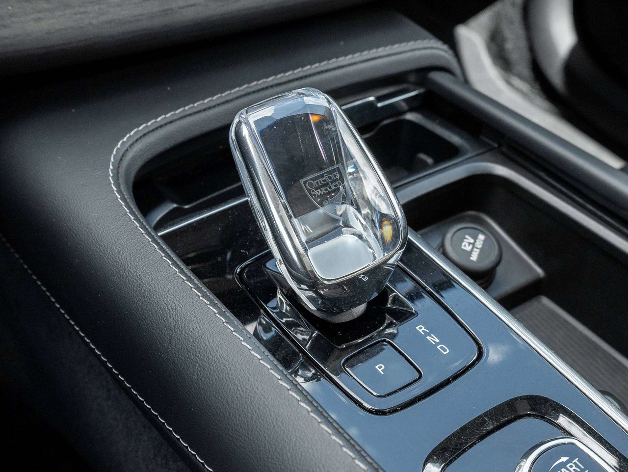 Volvo XC90 Ultimate Dark Theme 2023-17