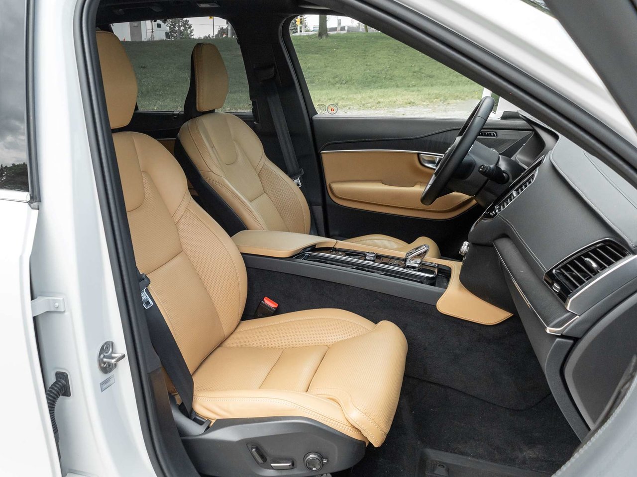 2024 Volvo XC90 Ultimate Bright Theme-23
