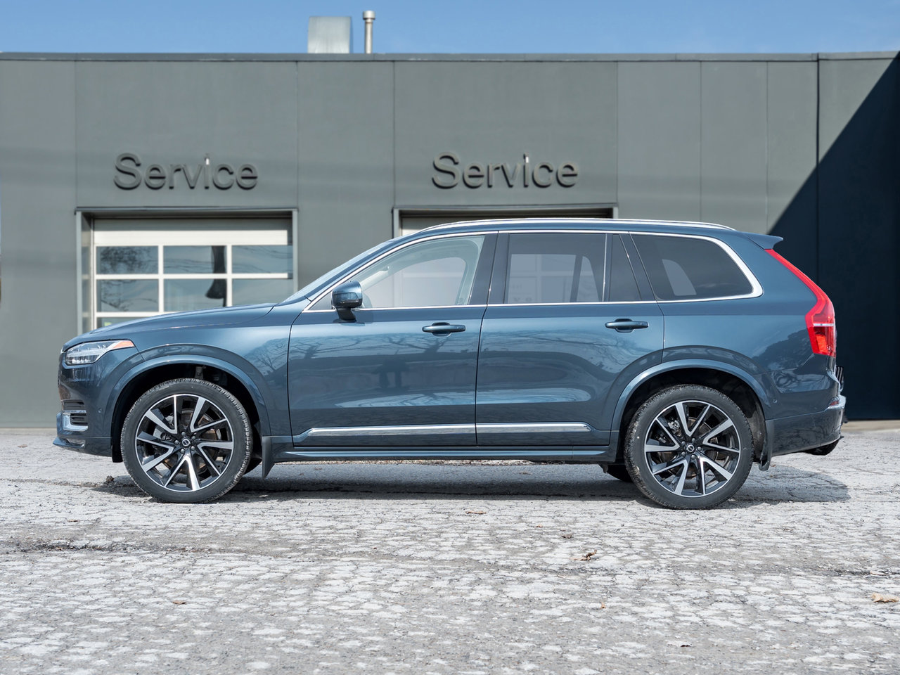 2024 Volvo XC90 B6 AWD PLUS 7-Seater  OFF LEASE  ONE OWNER  CPO-2