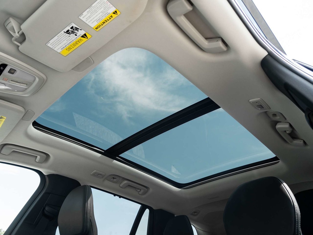 2024 Volvo XC90 Ultimate Bright Theme-18