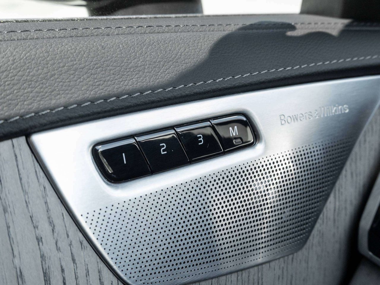 2024 Volvo XC90 Ultimate Bright Theme-14