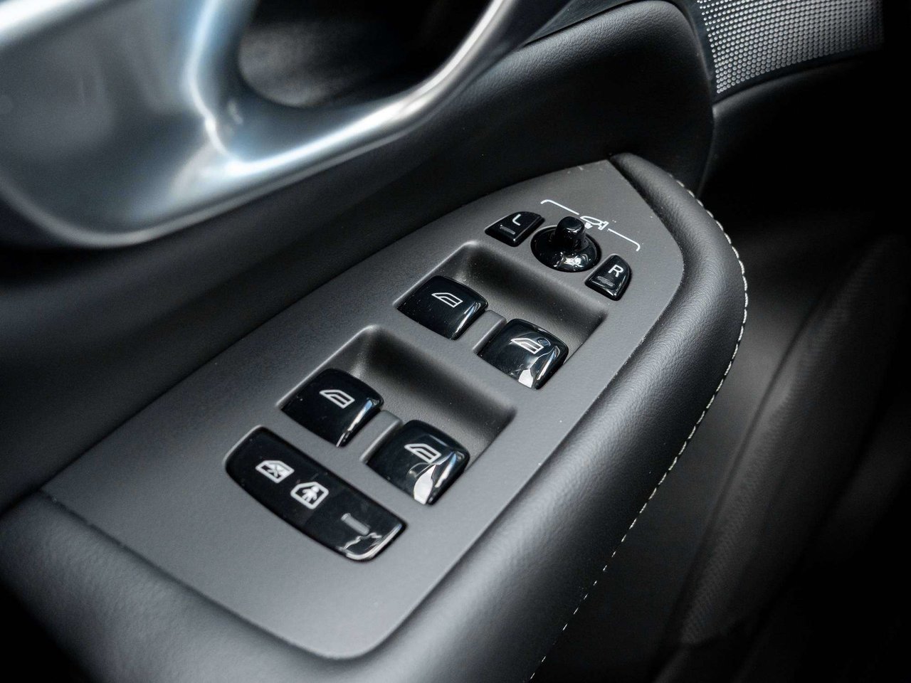 2024 Volvo XC90 ULTIMATE^6 Seater^Plug-In Hybrid^Rate fr 2.99%*-14