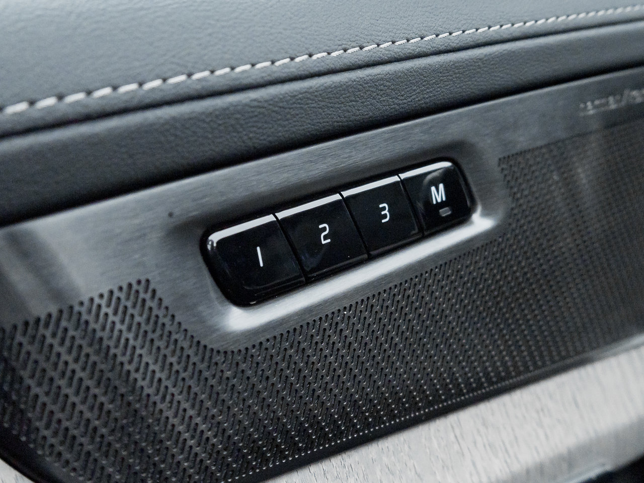 Volvo XC90 2025.5 B6 AWD Ultra 7-Seater NEARLY NEW  VOLVO CPO 2025-15