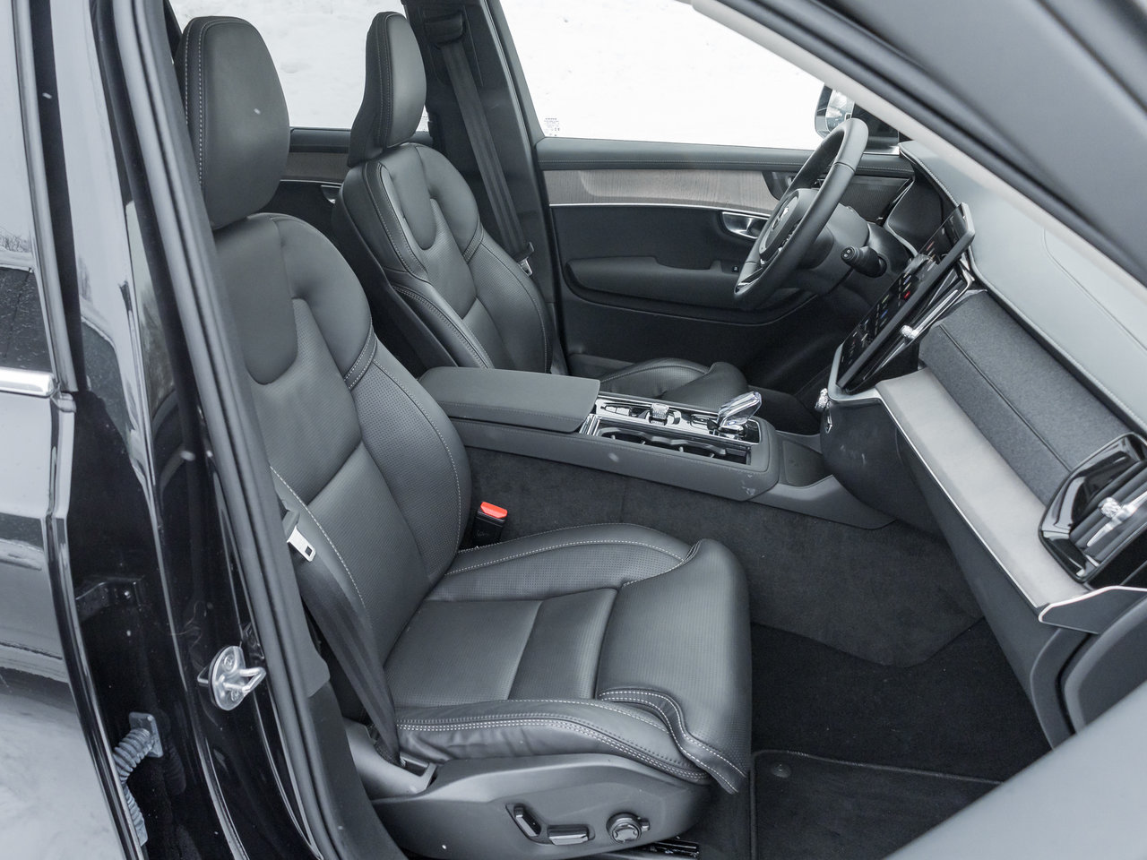 Volvo XC90 2025.5 B6 AWD Ultra 7-Seater NEARLY NEW  VOLVO CPO 2025-23