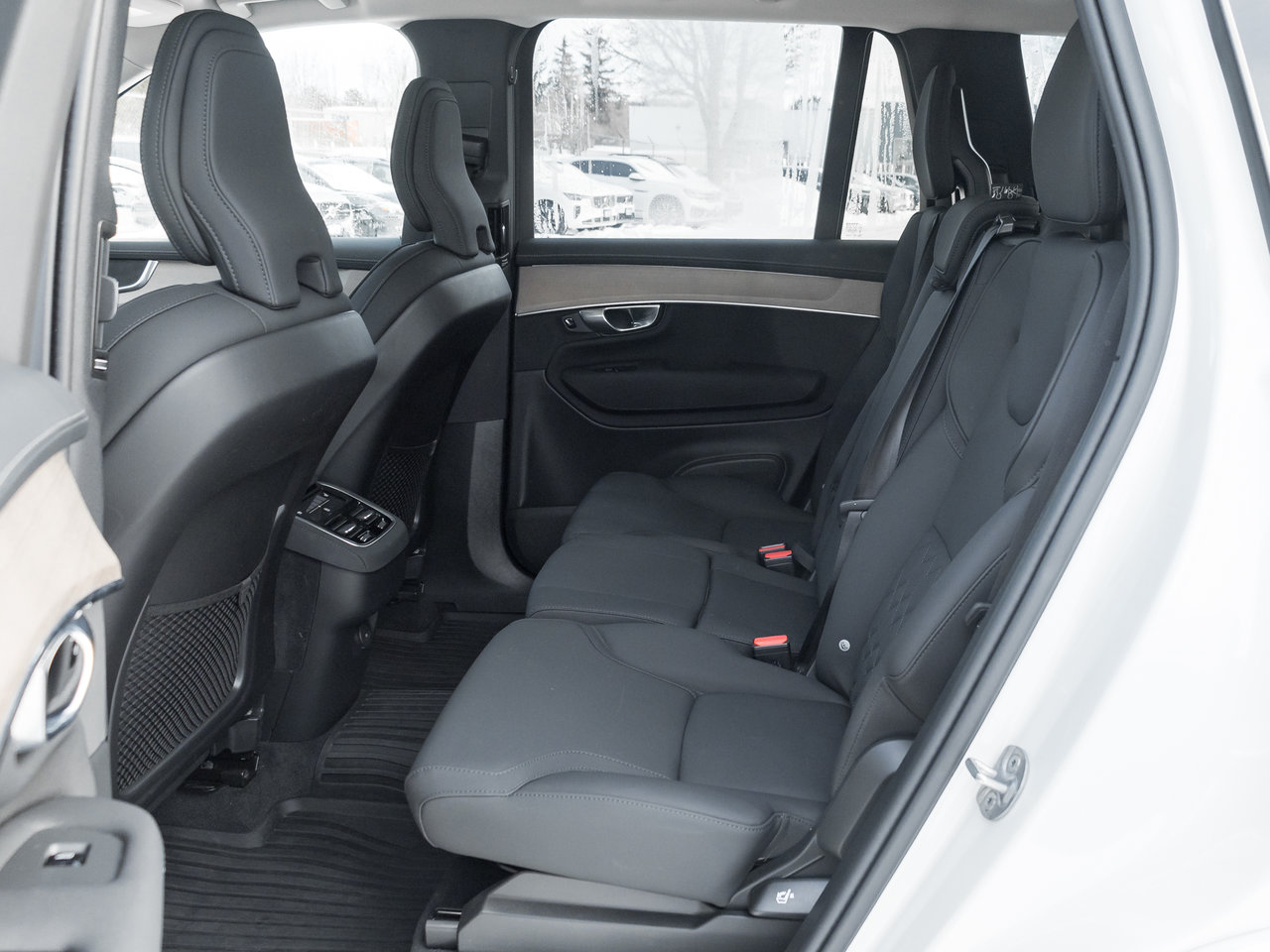 Volvo XC90 2025.5 B6 AWD Plus  VOLVO CPO RATE FROM 3.49%* 2025-25