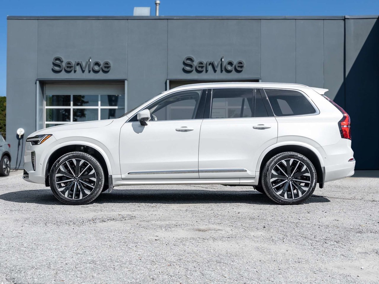 2025 Volvo XC90 Ultra Bright Theme-1